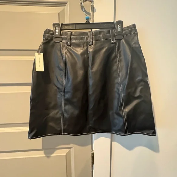 Maeve Anthropologie Faux Leather Mini Skirt • Snap Front • Size 14 (NWT) - Picture 2 of 5